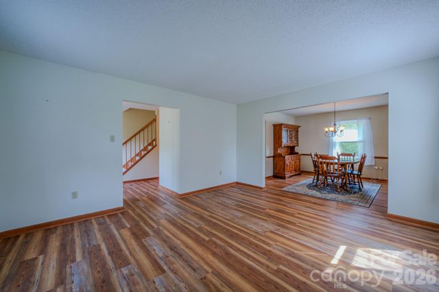 10 Arrow Place, Asheville, NC 28805
