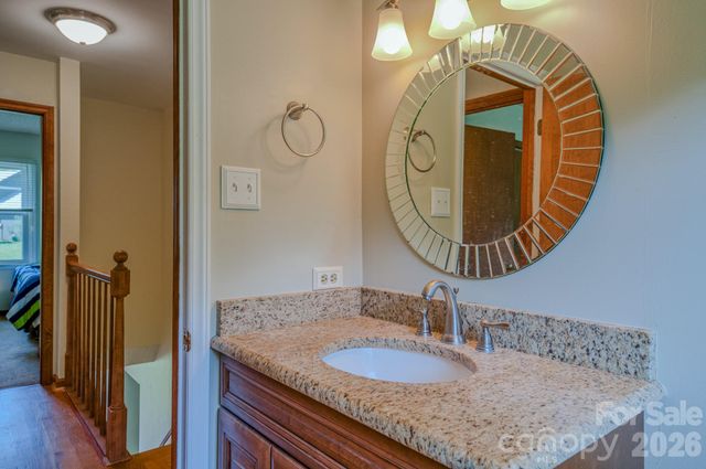 10 Arrow Place, Asheville, NC 28805