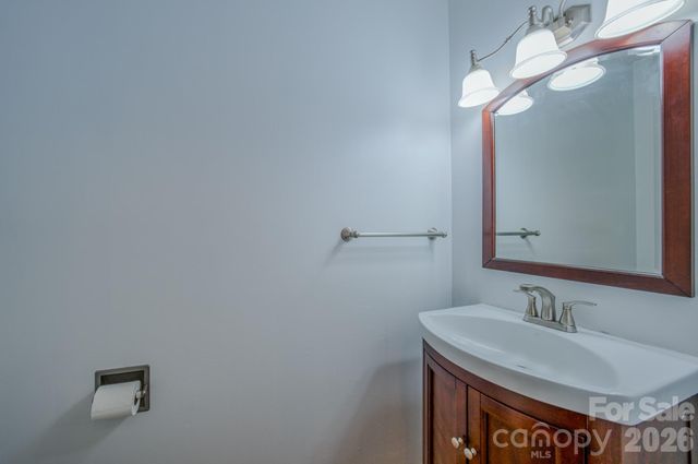 10 Arrow Place, Asheville, NC 28805