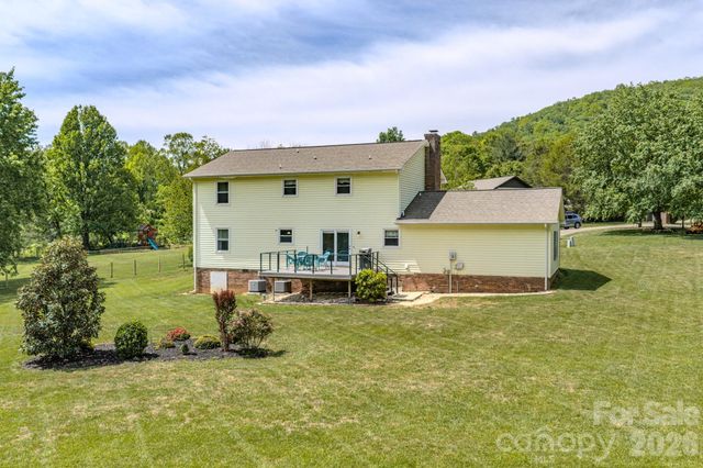10 Arrow Place, Asheville, NC 28805
