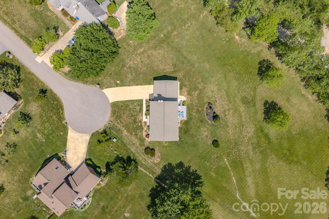 10 Arrow Place, Asheville, NC 28805