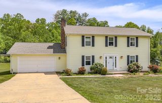 10 Arrow Place, Asheville, NC 28805
