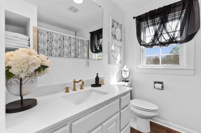 12635 Old Tullahoma Rd, Tullahoma, TN 37388