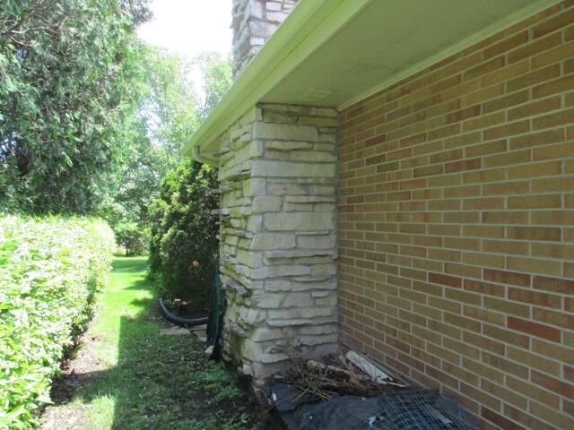 5154 Maplewood DRIVE, Greendale, WI 53129