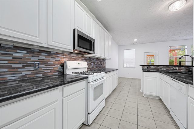 16106 Greenport Lane, Houston, TX 77084