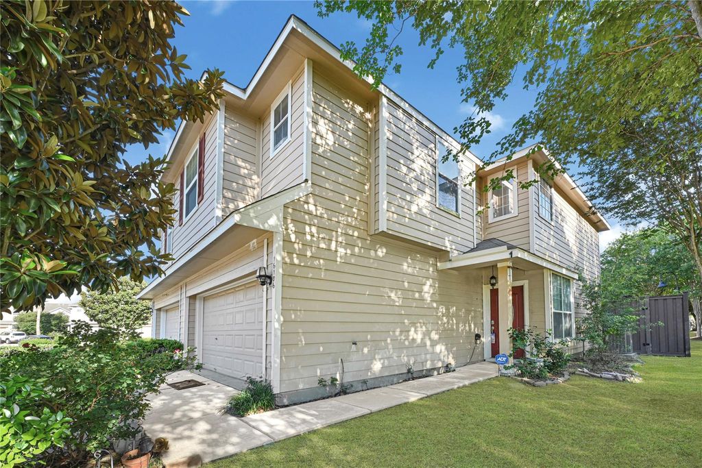 16106 Greenport Lane, Houston, TX 77084