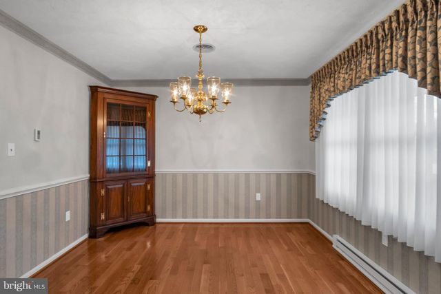 705 SUTTON DR, Carlisle, PA 17013