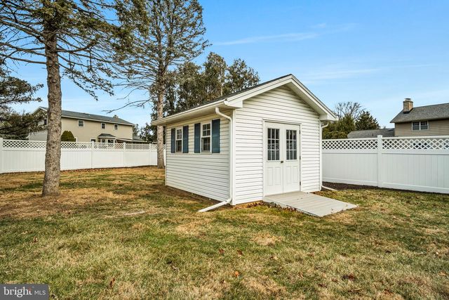 705 SUTTON DR, Carlisle, PA 17013