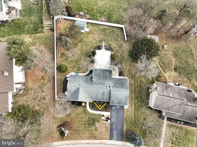 705 SUTTON DR, Carlisle, PA 17013