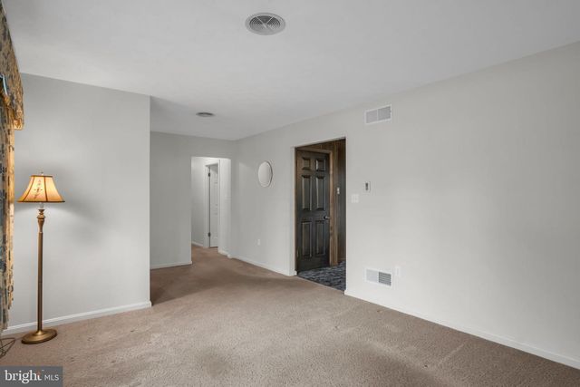 705 SUTTON DR, Carlisle, PA 17013