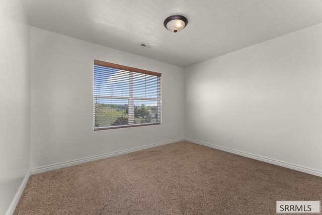 6315 Chartwell Gardens, Ammon, ID 83406