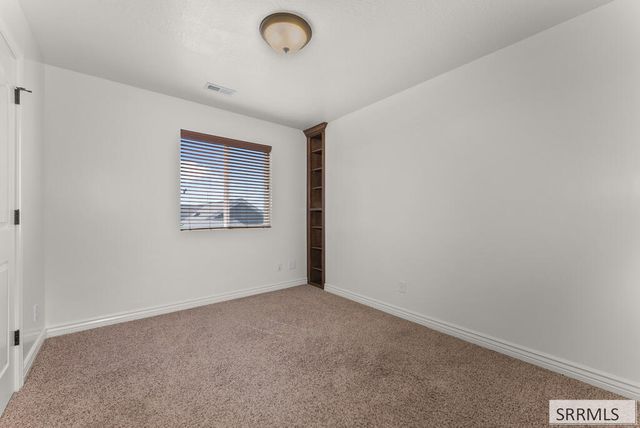 6315 Chartwell Gardens, Ammon, ID 83406