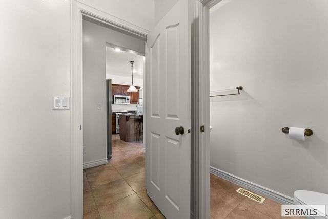 6315 Chartwell Gardens, Ammon, ID 83406