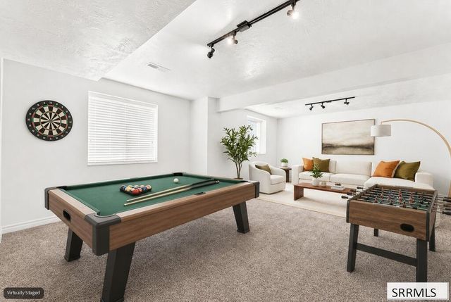 6315 Chartwell Gardens, Ammon, ID 83406