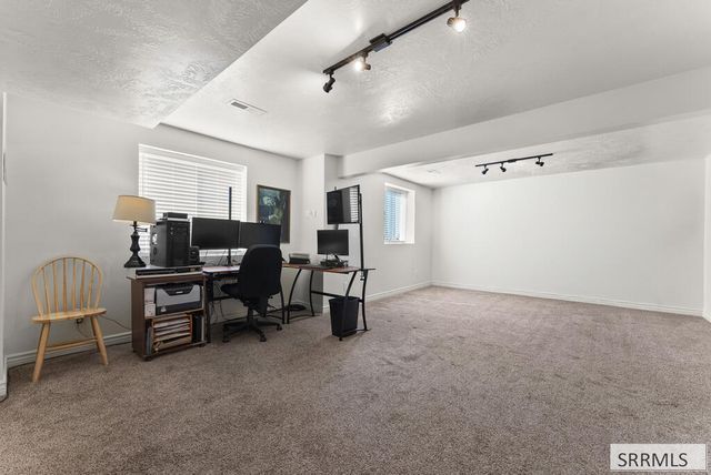6315 Chartwell Gardens, Ammon, ID 83406
