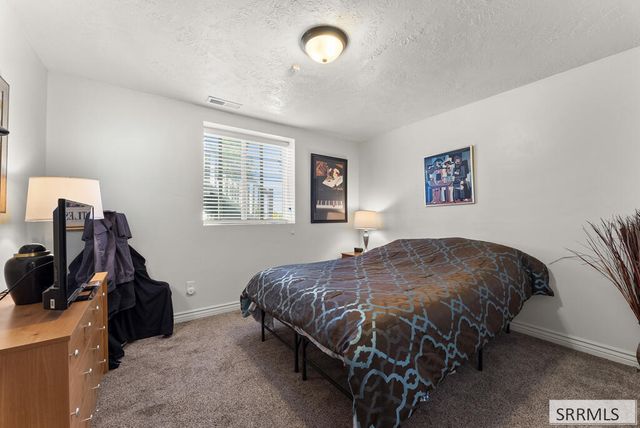 6315 Chartwell Gardens, Ammon, ID 83406