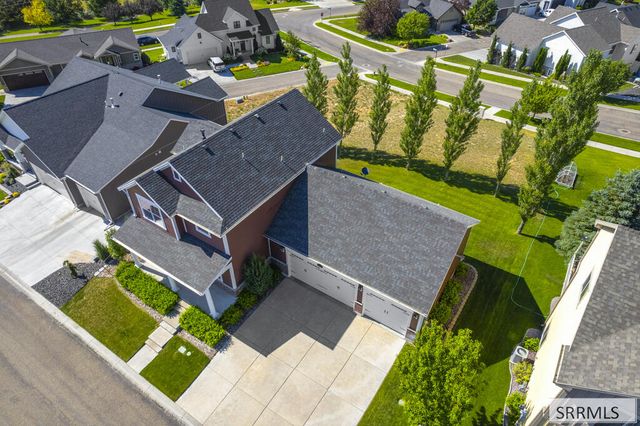 6315 Chartwell Gardens, Ammon, ID 83406
