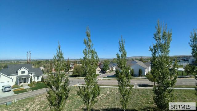 6315 Chartwell Gardens, Ammon, ID 83406