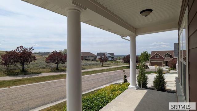 6315 Chartwell Gardens, Ammon, ID 83406