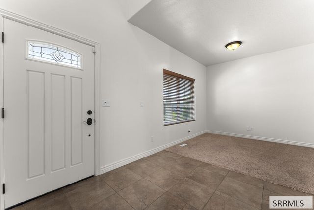 6315 Chartwell Gardens, Ammon, ID 83406