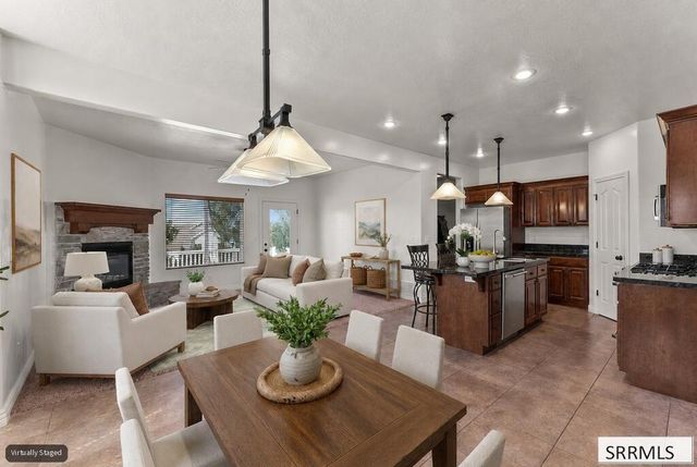 6315 Chartwell Gardens, Ammon, ID 83406