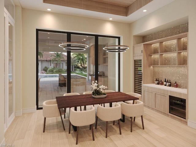 6580 Bottlebrush LN, Naples, FL 34109