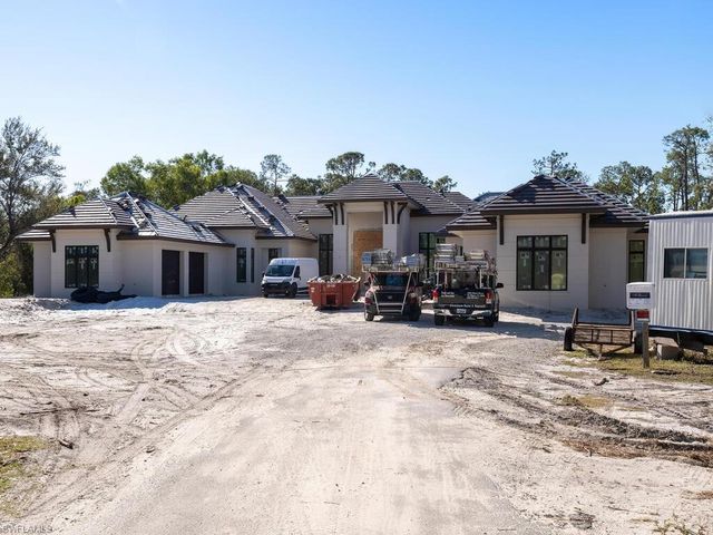 6580 Bottlebrush LN, Naples, FL 34109