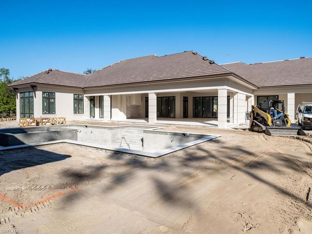 6580 Bottlebrush LN, Naples, FL 34109