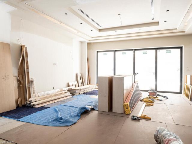 6580 Bottlebrush LN, Naples, FL 34109