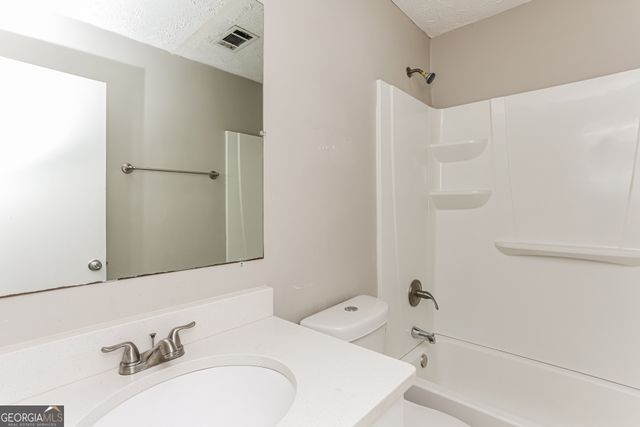 10442 Tara Pointe Drive, Jonesboro, GA 30238