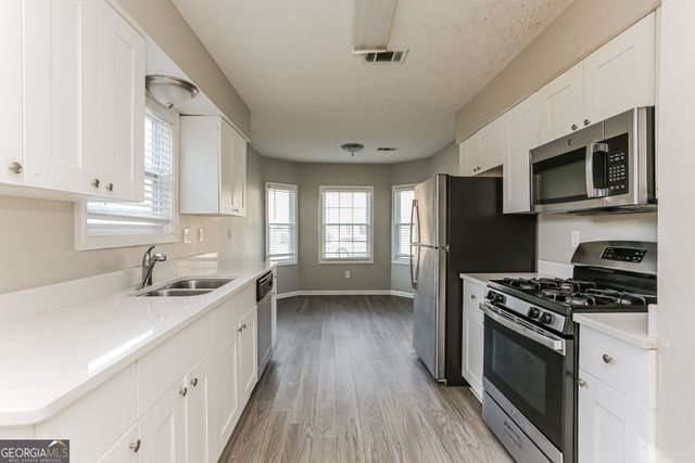 10442 Tara Pointe Drive, Jonesboro, GA 30238