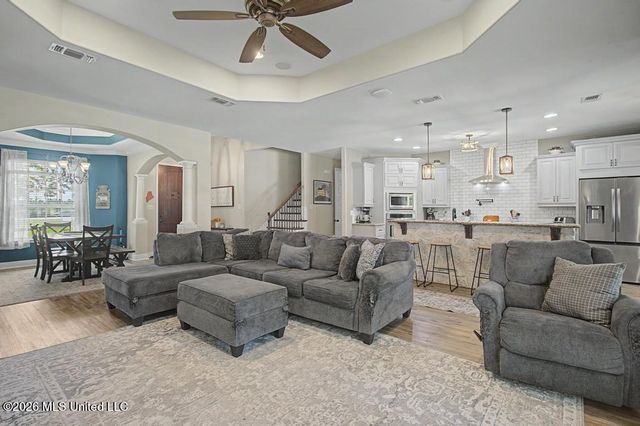10165 Daisy Vestry Road, Biloxi, MS 39532