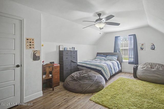 10165 Daisy Vestry Road, Biloxi, MS 39532