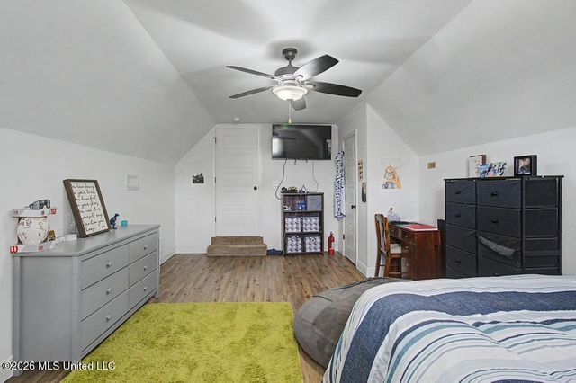 10165 Daisy Vestry Road, Biloxi, MS 39532