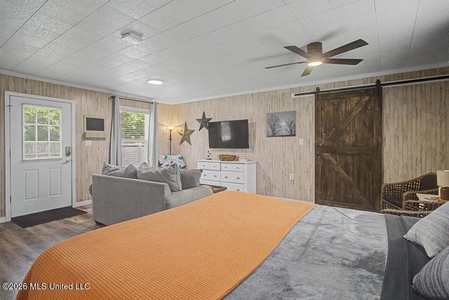 10165 Daisy Vestry Road, Biloxi, MS 39532