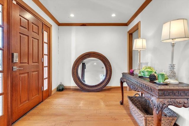 1801 Drakestone Avenue, Nichols Hills, OK 73120