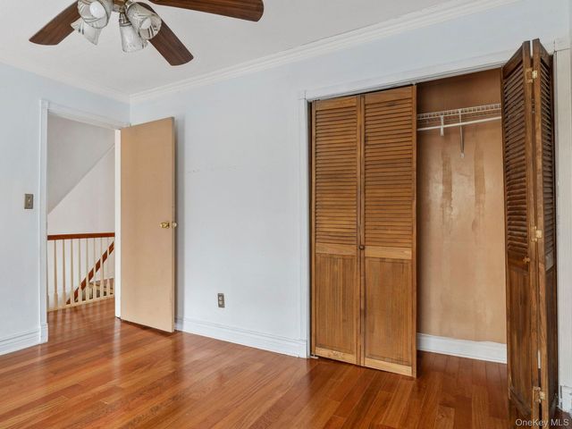 27 Brick Row Street, Athens, NY 12015