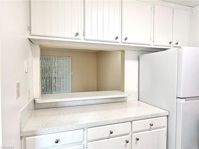 938 S Ridge Court 146, Winston-salem, NC 27107