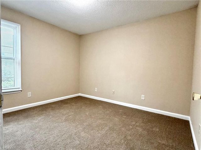 938 S Ridge Court 146, Winston-salem, NC 27107