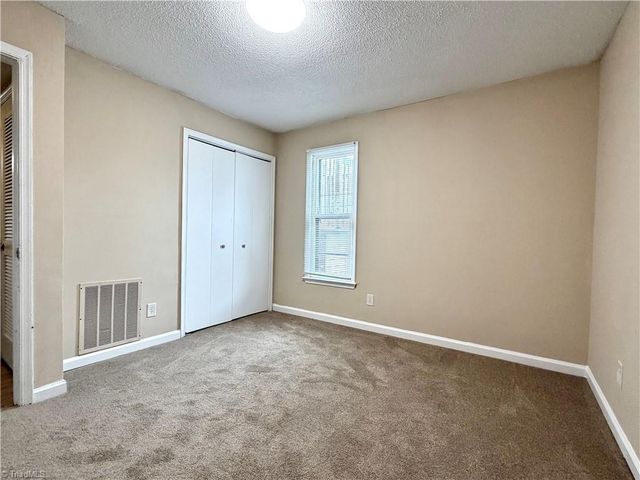 938 S Ridge Court 146, Winston-salem, NC 27107