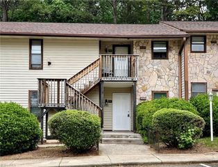 938 S Ridge Court 146, Winston-salem, NC 27107