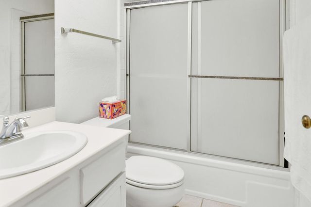 1050 E Ramon Road 64, Palm Springs, CA 92264