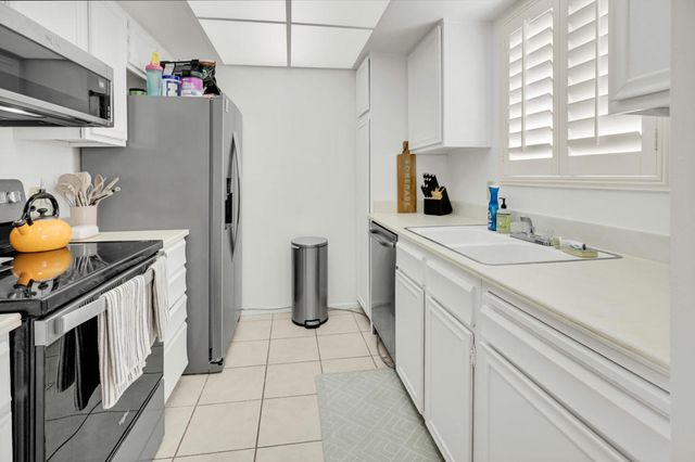 1050 E Ramon Road 64, Palm Springs, CA 92264