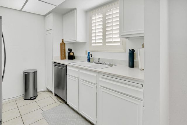 1050 E Ramon Road 64, Palm Springs, CA 92264