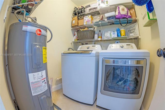 8097 Royal Palm Cir, Tamarac, FL 33321