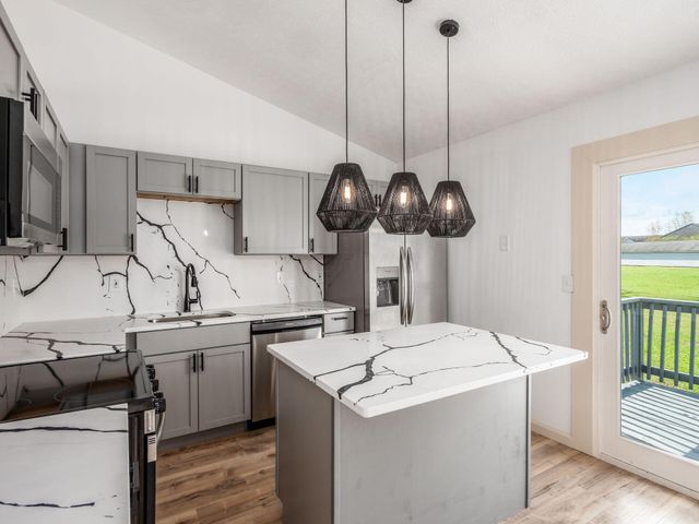 4655 Parkwick Drive, Columbus, OH 43228