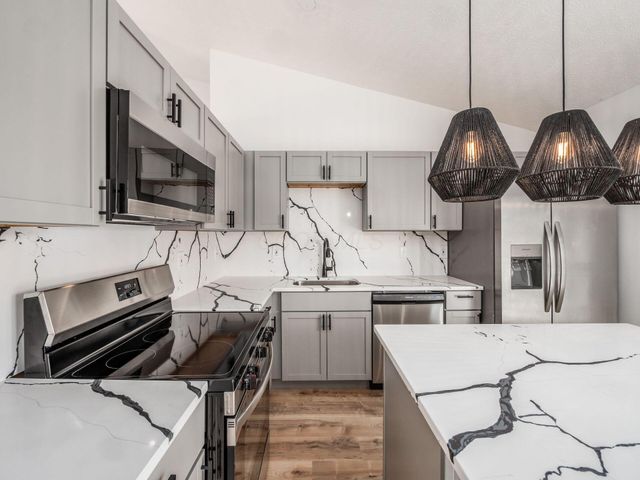 4655 Parkwick Drive, Columbus, OH 43228