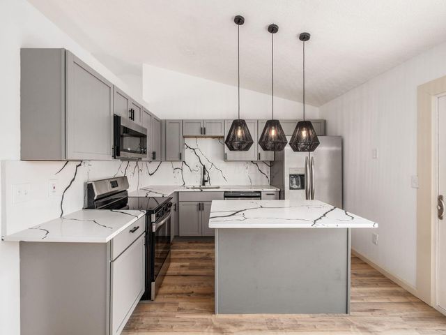 4655 Parkwick Drive, Columbus, OH 43228