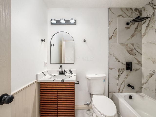 4655 Parkwick Drive, Columbus, OH 43228