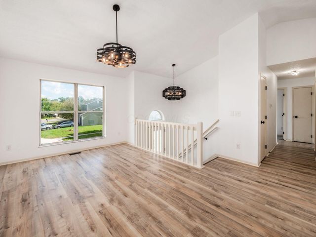 4655 Parkwick Drive, Columbus, OH 43228